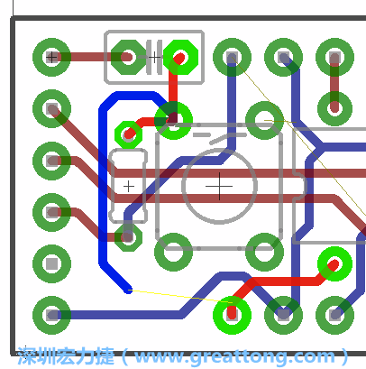 要在電路板正面進(jìn)行+5V信號(hào)線(xiàn)連結(jié)和其他連結(jié)點(diǎn)的布線(xiàn)工作是非常容易的，而重置信號(hào)線(xiàn)（信號(hào)線(xiàn)用來(lái)連結(jié)電路板正面左邊的重置開(kāi)關(guān)）需要經(jīng)過(guò)一個(gè)可以通過(guò)電路板正反兩面的電路通道，這個(gè)通道是一個(gè)可以讓電路板正反兩面線(xiàn)路連接的一個(gè)小孔。