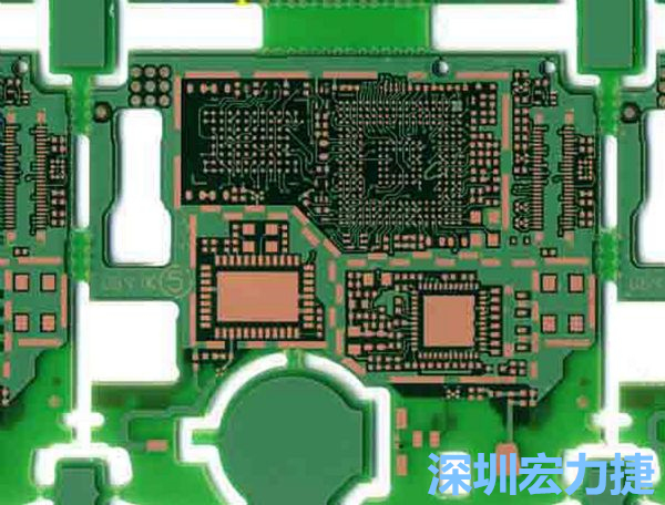 在產(chǎn)品極度要求小型化設(shè)計時，可利用HDI板材壓縮主板面積，同時具減輕重量優(yōu)點。