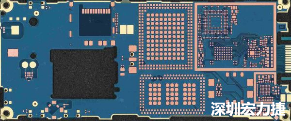 手機(jī)可用的PCB空間相當(dāng)小，而1片式的設(shè)計是節(jié)省成本的作法，如何做到區(qū)隔不同子系統(tǒng)、降低雜訊干擾，是設(shè)計關(guān)鍵。